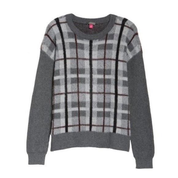 Vince Camuto Plaid Sweater - Picture 2 of 3